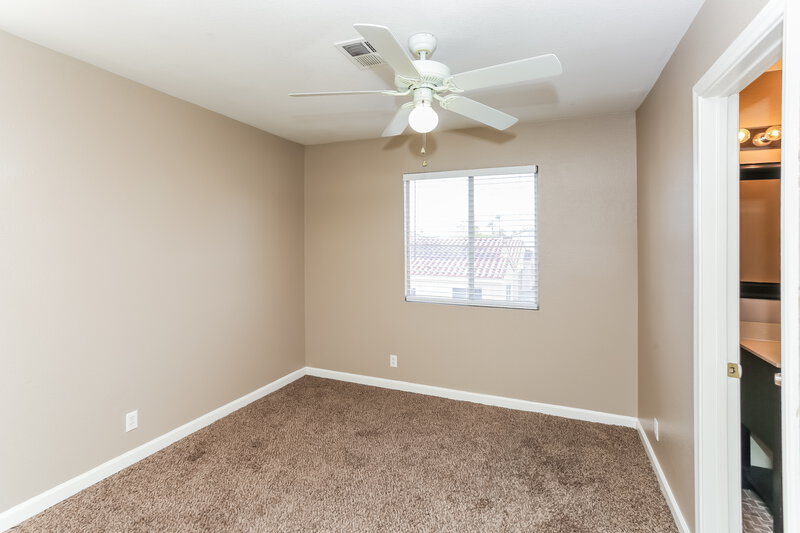 1,950/Mo, 7232 Pinon Crest Ct Las Vegas, NV 89131 Bedroom View 2