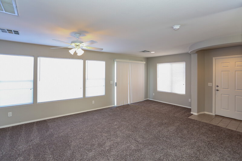 1,660/Mo, 8636 Pitch Fork Ave Las Vegas, NV 89143 Living Area View