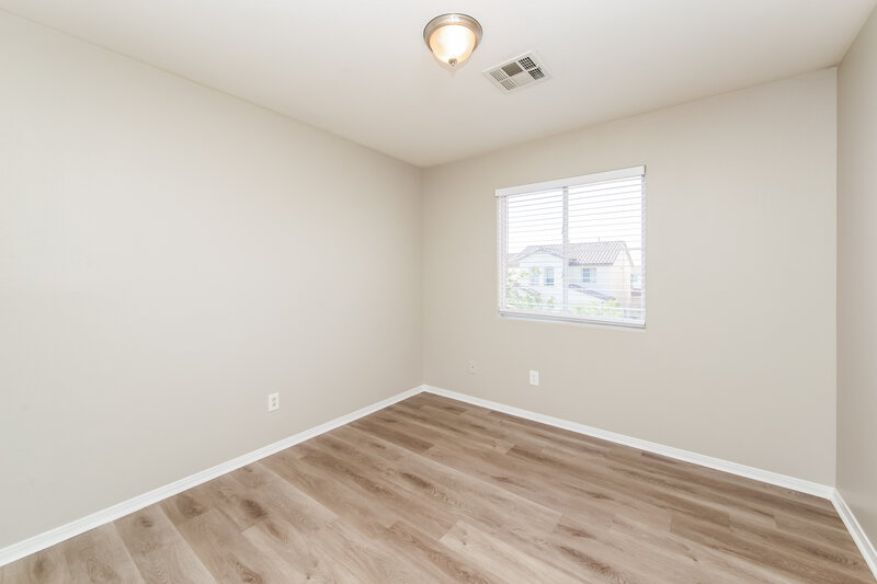 2,060/Mo, 8636 Pitch Fork Ave Las Vegas, NV 89143 Bedroom View 2