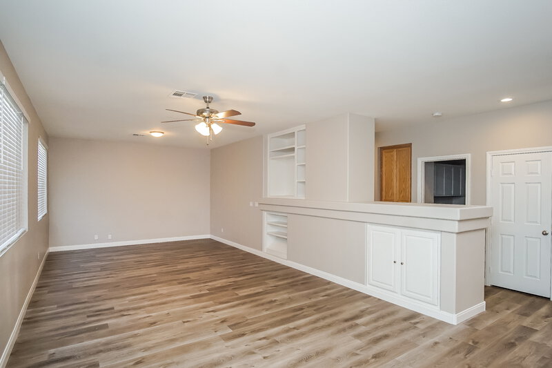 2,275/Mo, 8185 Flanders Terrace Dr Las Vegas, NV 89123 Living Room View 3