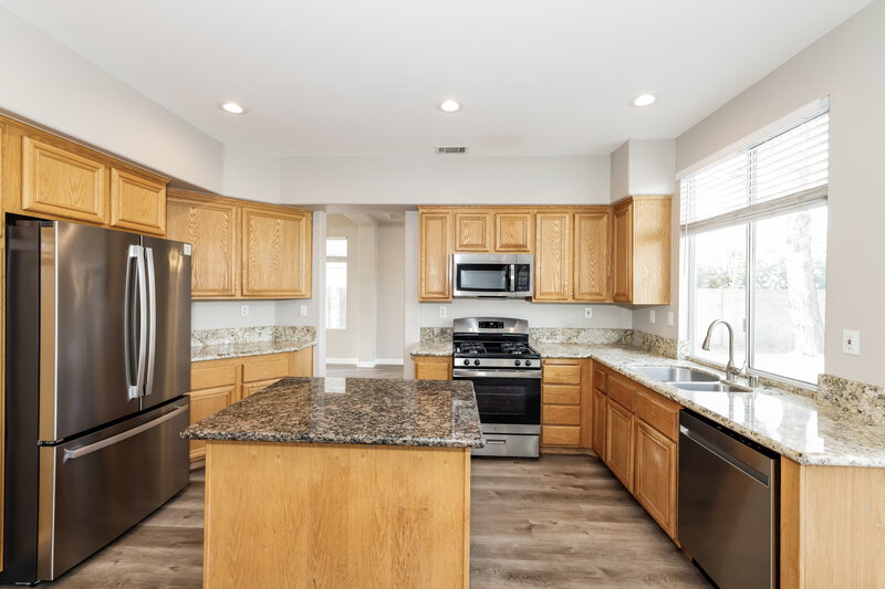 2,655/Mo, 8185 Flanders Terrace Dr Las Vegas, NV 89123 Kitchen View
