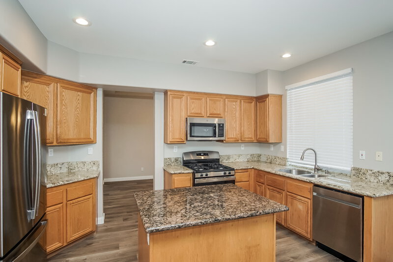 2,275/Mo, 8185 Flanders Terrace Dr Las Vegas, NV 89123 Kitchen View