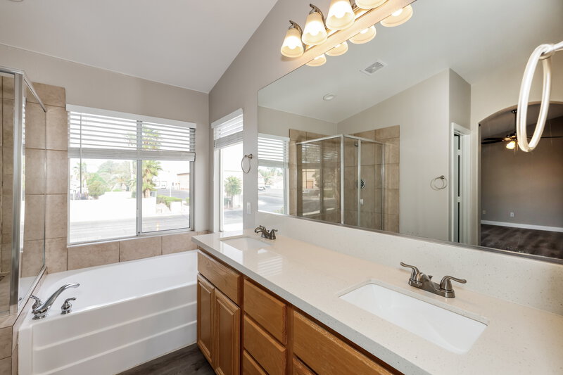 2,655/Mo, 8185 Flanders Terrace Dr Las Vegas, NV 89123 Main Bathroom View