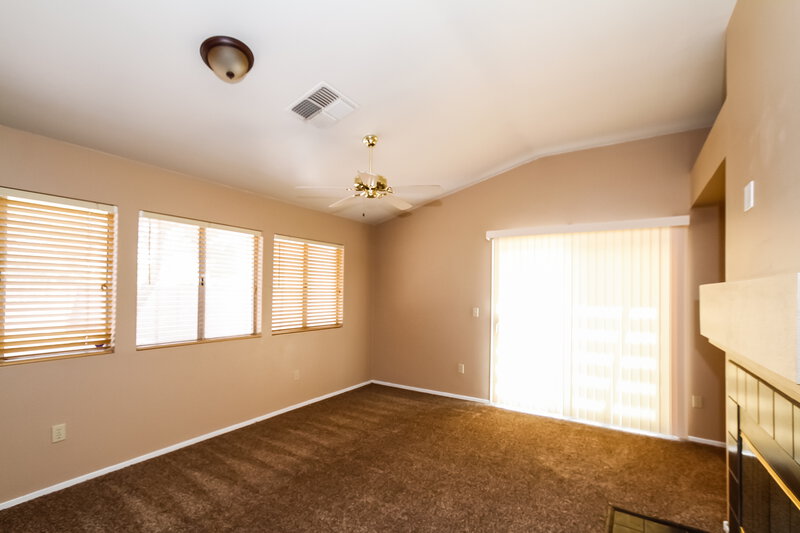 2,780/Mo, 5205 Velazco Ln Las Vegas, NV 89130 Living Room View 2