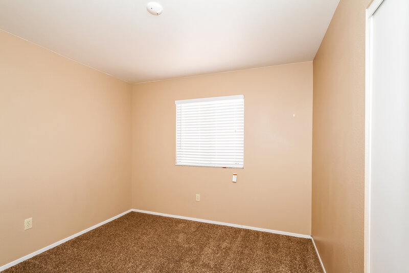 2,780/Mo, 5205 Velazco Ln Las Vegas, NV 89130 Bedroom View