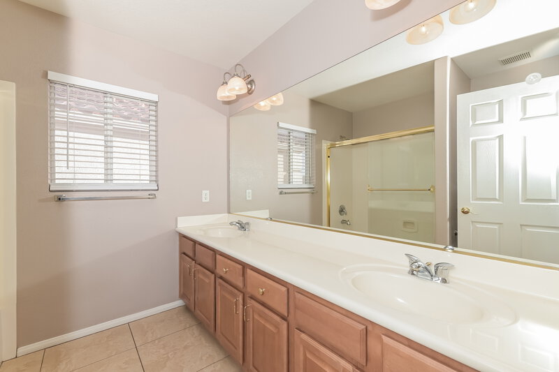 2,705/Mo, 896 Eureka Falls Ct Henderson, NV 89052 Bathroom View