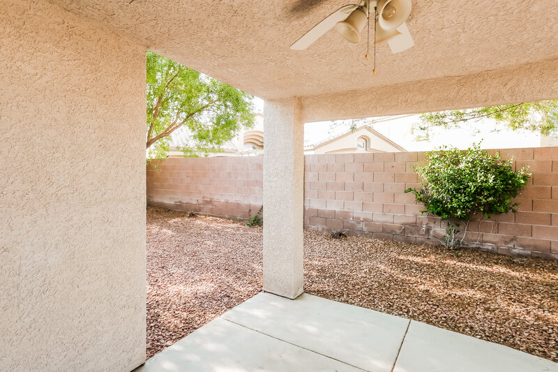 1,855/Mo, 1811 Panther Pl North Las Vegas, NV 89031 Porch View