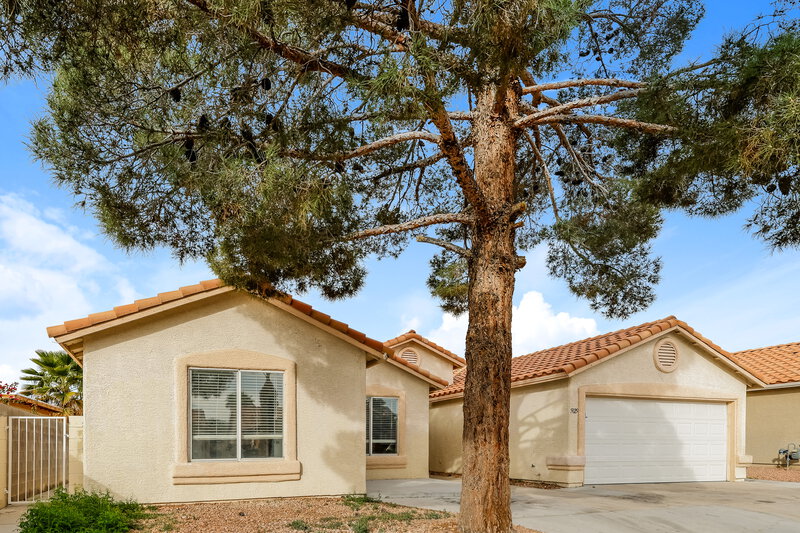 2,465/Mo, 5025 Vista del Rancho Way North Las Vegas, NV 89031 Front View