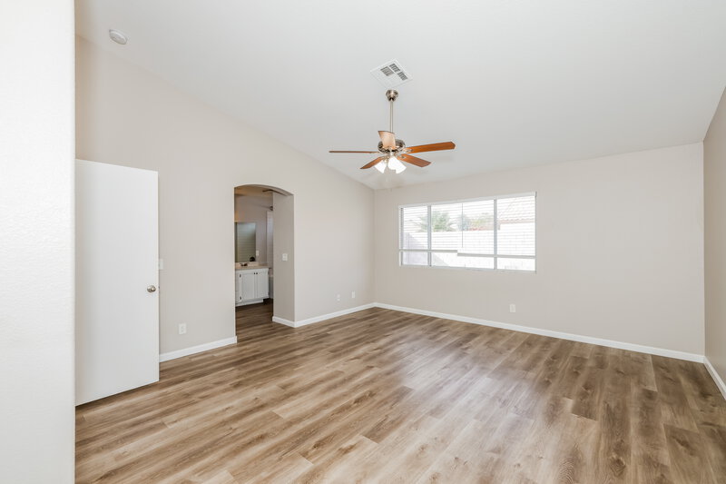 2,465/Mo, 5025 Vista del Rancho Way North Las Vegas, NV 89031 Main Bedroom View