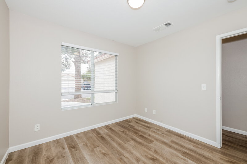 2,465/Mo, 5025 Vista del Rancho Way North Las Vegas, NV 89031 Bedroom View 4