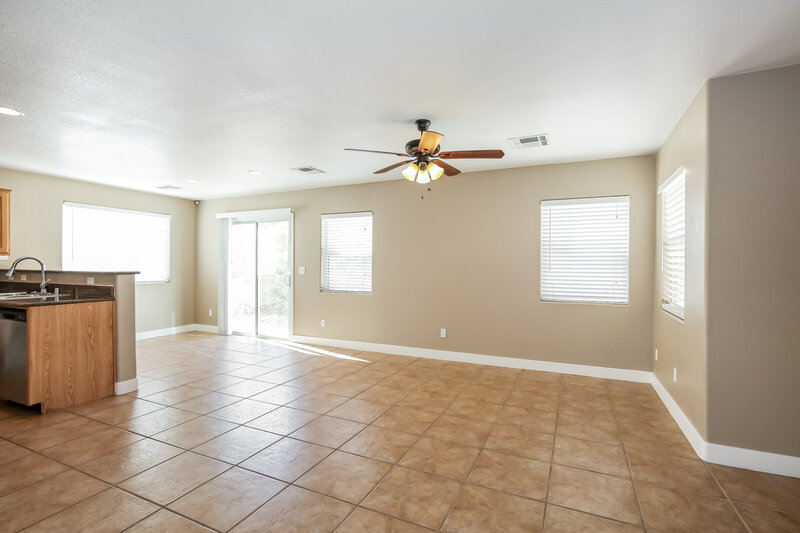 1,755/Mo, 8225 Wildwood Glen Dr Las Vegas, NV 89131 Dining Room View