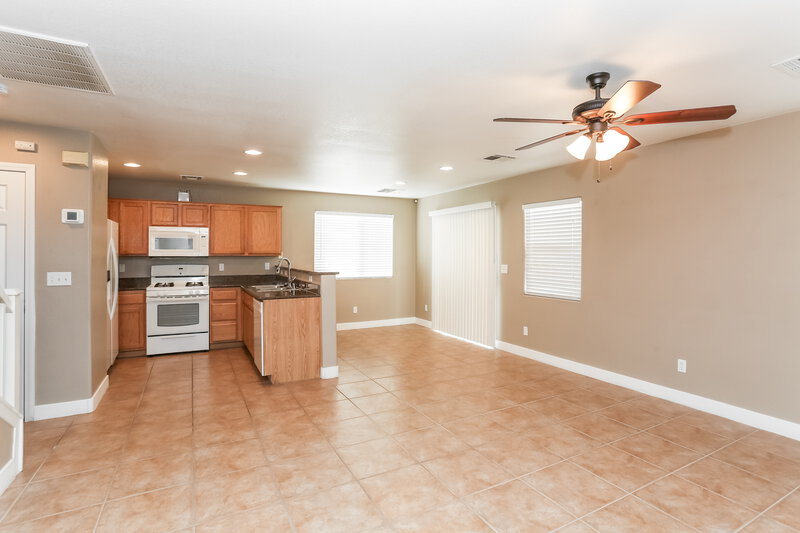 1,955/Mo, 8225 Wildwood Glen Dr Las Vegas, NV 89131 Kitchen View