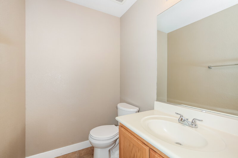 1,755/Mo, 8225 Wildwood Glen Dr Las Vegas, NV 89131 Bathroom View 2