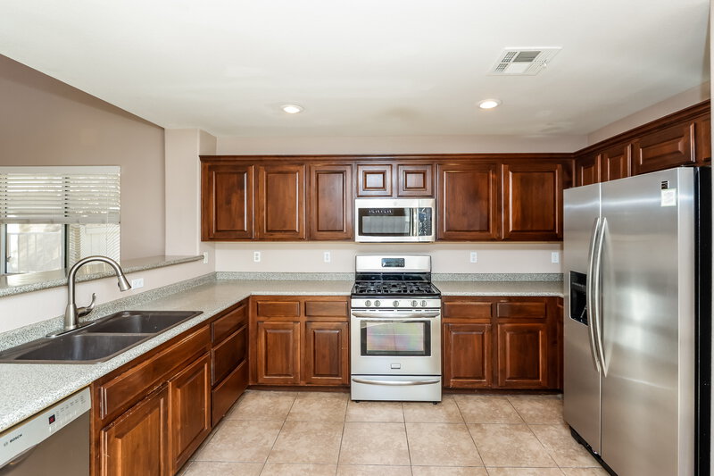 2,245/Mo, 970 Medina de Leon Ave Henderson, NV 89015 Kitchen View