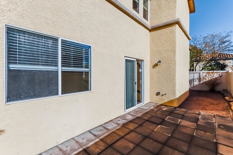2,245/Mo, 970 Medina de Leon Ave Henderson, NV 89015 Rear View