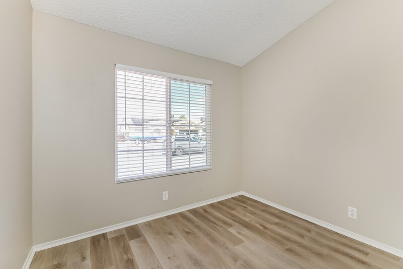 1,995/Mo, 949 Chaps Cir Henderson, NV 89002 Bedroom View 2