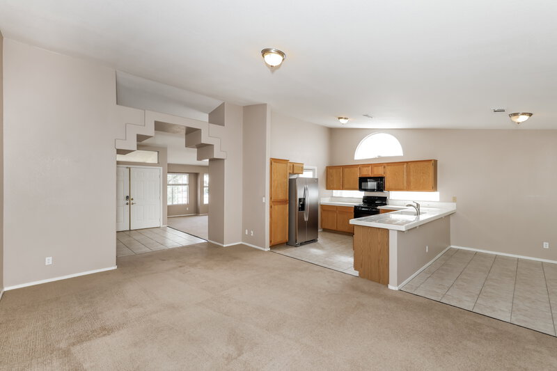 2,290/Mo, 6409 Rancho Santa Fe Dr Las Vegas, NV 89130 Family Room View 2