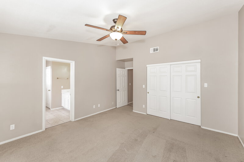 2,290/Mo, 6409 Rancho Santa Fe Dr Las Vegas, NV 89130 Main Bedroom View 2