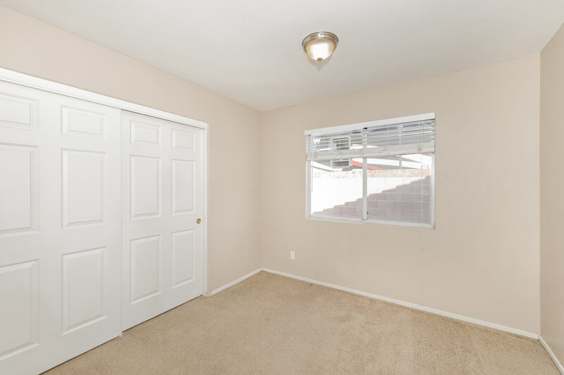 2,290/Mo, 6409 Rancho Santa Fe Dr Las Vegas, NV 89130 Bedroom View 2