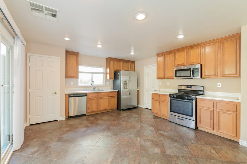 1,900/Mo, 6209 Mercer Valley St North Las Vegas, NV 89081 Misc View 4
