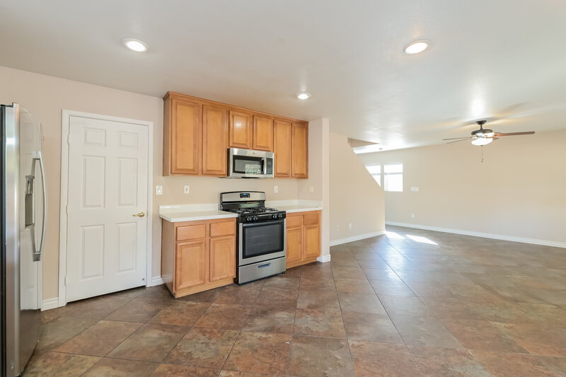 1,900/Mo, 6209 Mercer Valley St North Las Vegas, NV 89081 Misc View 5