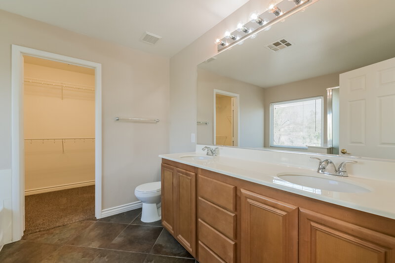 1,900/Mo, 6209 Mercer Valley St North Las Vegas, NV 89081 Misc View 8