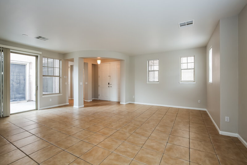 3,950/Mo, 5638 Mammoth Mountain St North Las Vegas, NV 89081 Living Room View 2