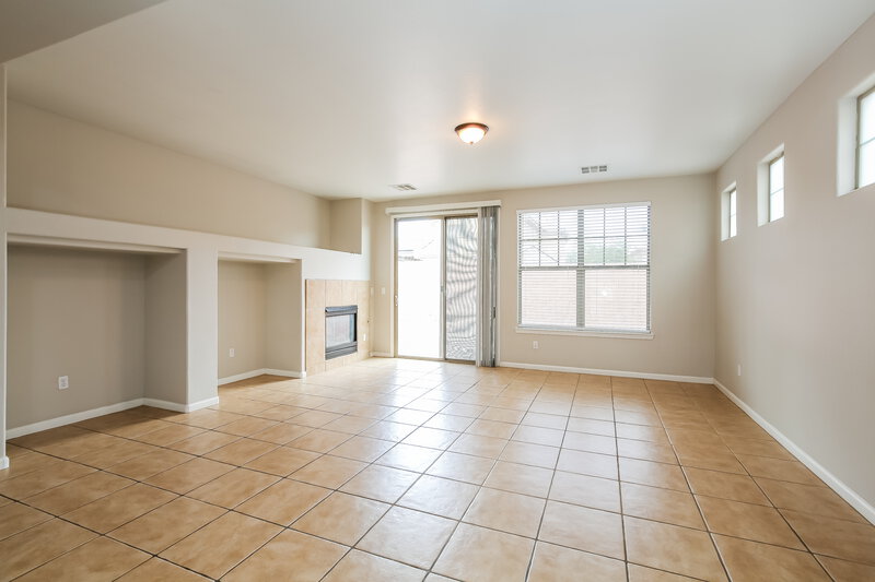 3,950/Mo, 5638 Mammoth Mountain St North Las Vegas, NV 89081 Dining Room View