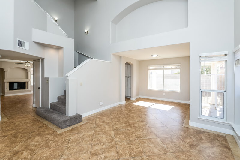 2,525/Mo, 1517 Los Alamos Dr North Las Vegas, NV 89031 Living Room View