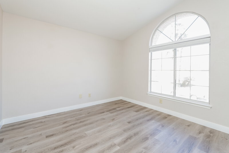 2,525/Mo, 1517 Los Alamos Dr North Las Vegas, NV 89031 Bedroom View 3