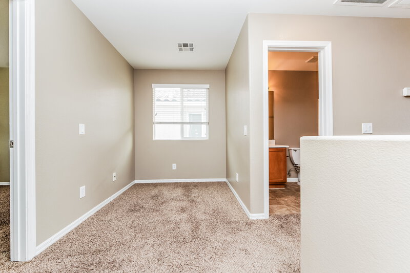 1,795/Mo, 7101 River Meadows Ave Las Vegas, NV 89131 Dining Room View