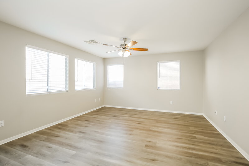 2,785/Mo, 5048 Dodge Ridge Ave Las Vegas, NV 89139 Living Room View