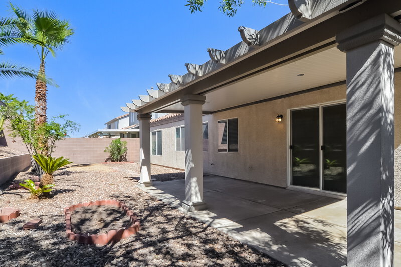 2,105/Mo, 1081 Royal Valley St Henderson, NV 89002 Rear View 2