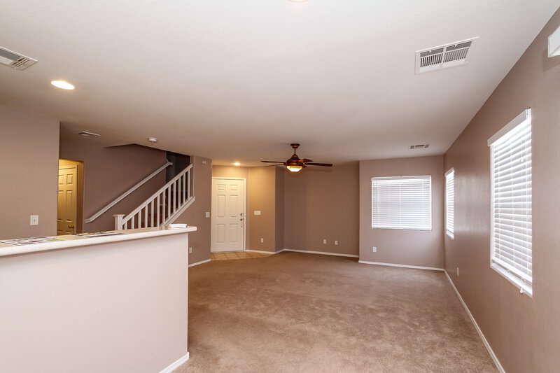 1,730/Mo, 10524 Pena Blanca Ct Las Vegas, NV 89183 Living Room View 3