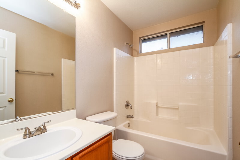 2,040/Mo, 6879 Crystal Rapids St Las Vegas, NV 89148 Bathroom View