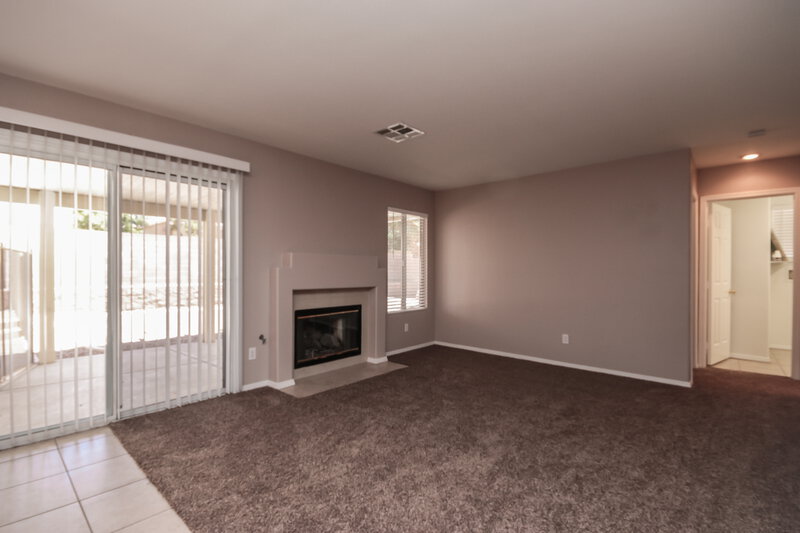 2,555/Mo, 2108 Maple Springs St Henderson, NV 89002 livingarea View