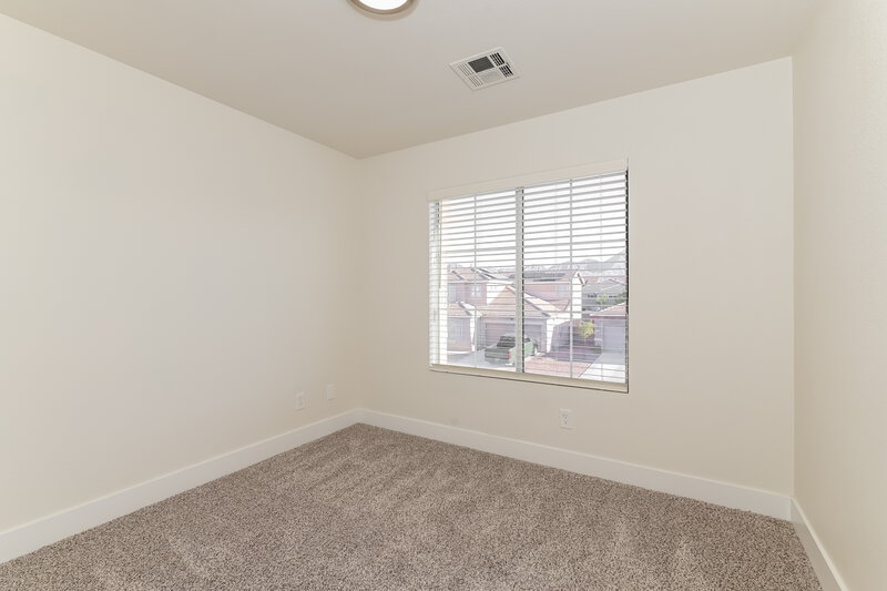 3,390/Mo, 992 White Glacier Ave Henderson, NV 89002 Bedroom View 2