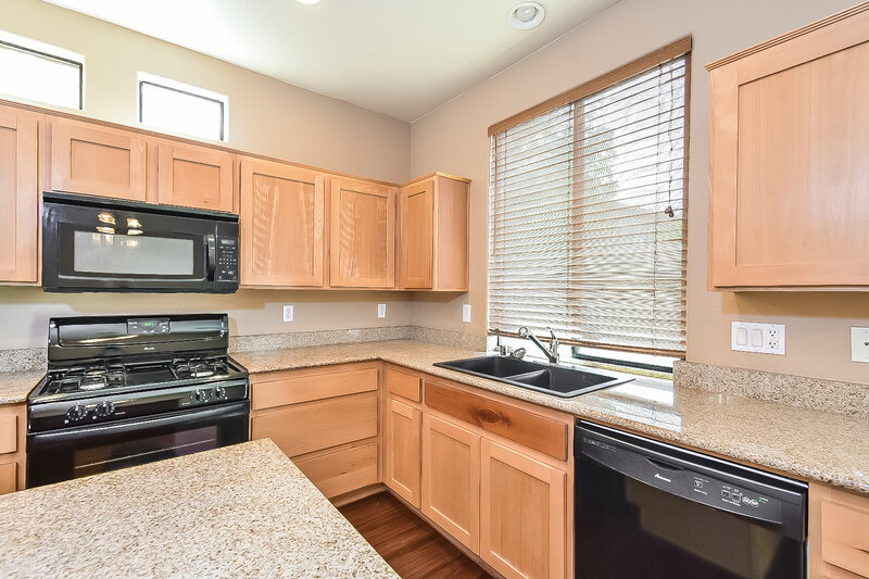 2,290/Mo, 9121 Fusion Dr Las Vegas, NV 89129 Kitchen View