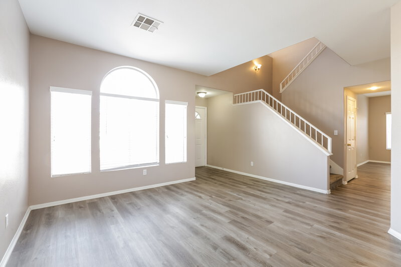 2,175/Mo, 6055 Autumn Rose Way Las Vegas, NV 89142 Sitting Room View