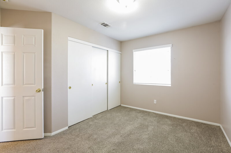 2,175/Mo, 6055 Autumn Rose Way Las Vegas, NV 89142 Bedroom View 2