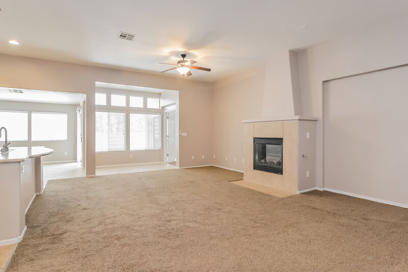 1,675/Mo, 6321 Salmon Mountain Ave Las Vegas, NV 89122 Living Room View 2