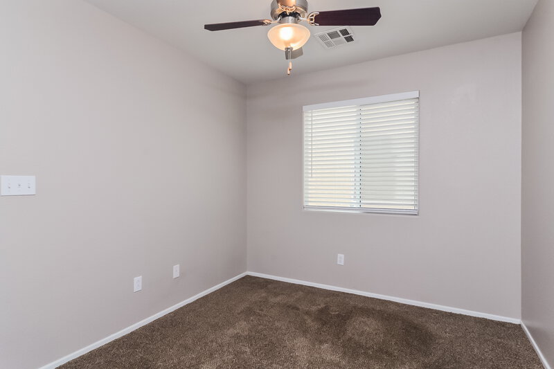 1,675/Mo, 6321 Salmon Mountain Ave Las Vegas, NV 89122 Bedroom View