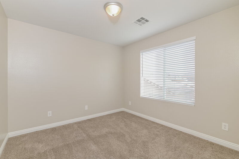 2,550/Mo, 995 Klamath River Ave Henderson, NV 89002 Bedroom View