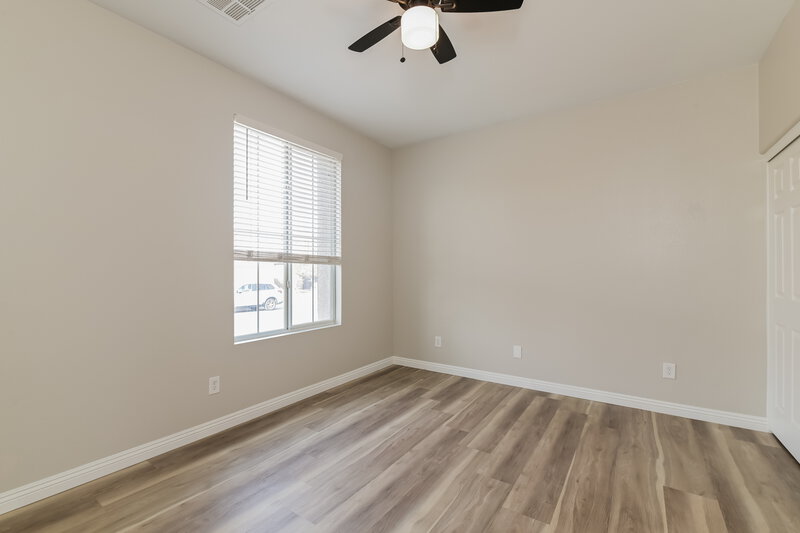2,550/Mo, 995 Klamath River Ave Henderson, NV 89002 Bedroom View 3