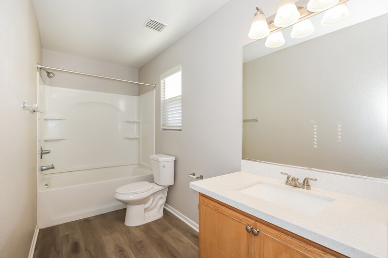 2,095/Mo, 9708 Maple Sugar Leaf Pl Las Vegas, NV 89148 Bathroom View 2