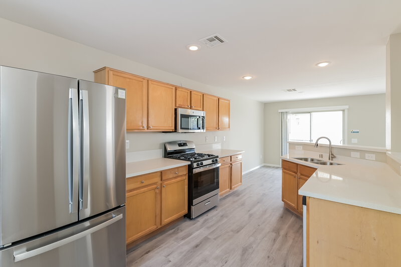 1,935/Mo, 717 Red Bark Ln Henderson, NV 89011 Kitchen View 2