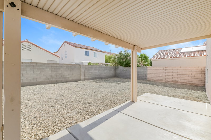 1,935/Mo, 717 Red Bark Ln Henderson, NV 89011 Patio View