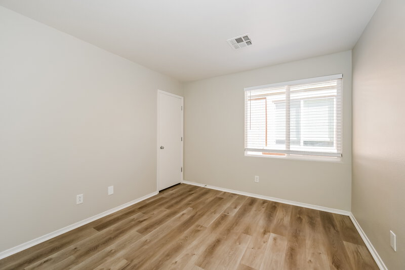 2,245/Mo, 6238 Borland Ct Las Vegas, NV 89148 Bedroom View