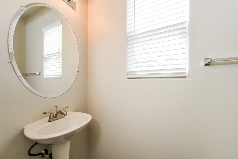2,245/Mo, 6238 Borland Ct Las Vegas, NV 89148 Bathroom View 2