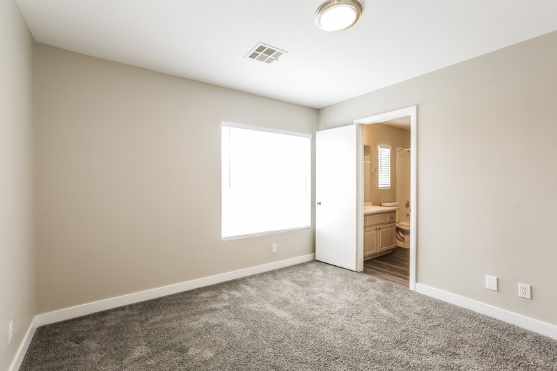 2,165/Mo, 10027 Ivy Patch St Las Vegas, NV 89183 Bedroom View